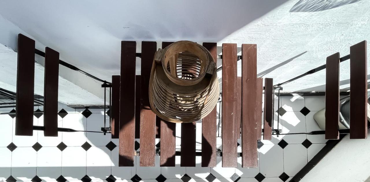 Central House كوراليهو المظهر الخارجي الصورة